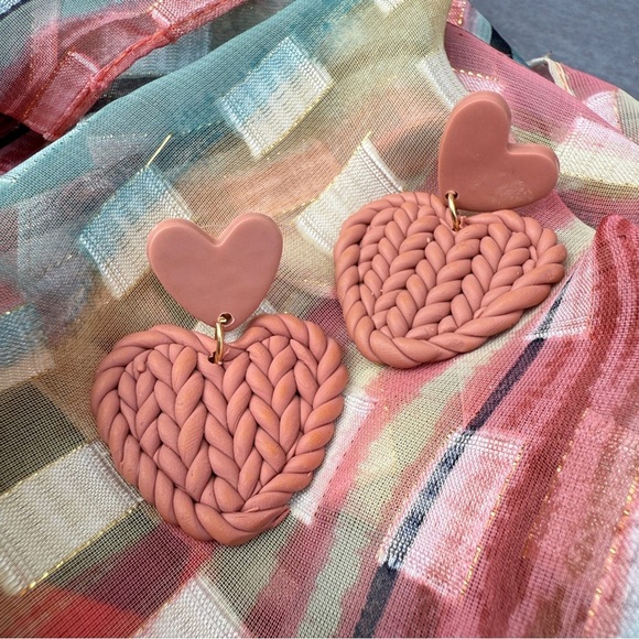 Heart-Shaped Clay Braided Earrings in Sandstone Pink - Picture 7 of 7
